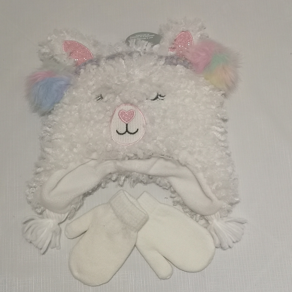 Kids new bonnet and gloves set.